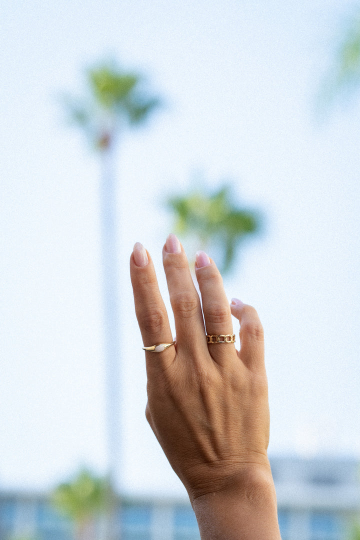Nude Ring